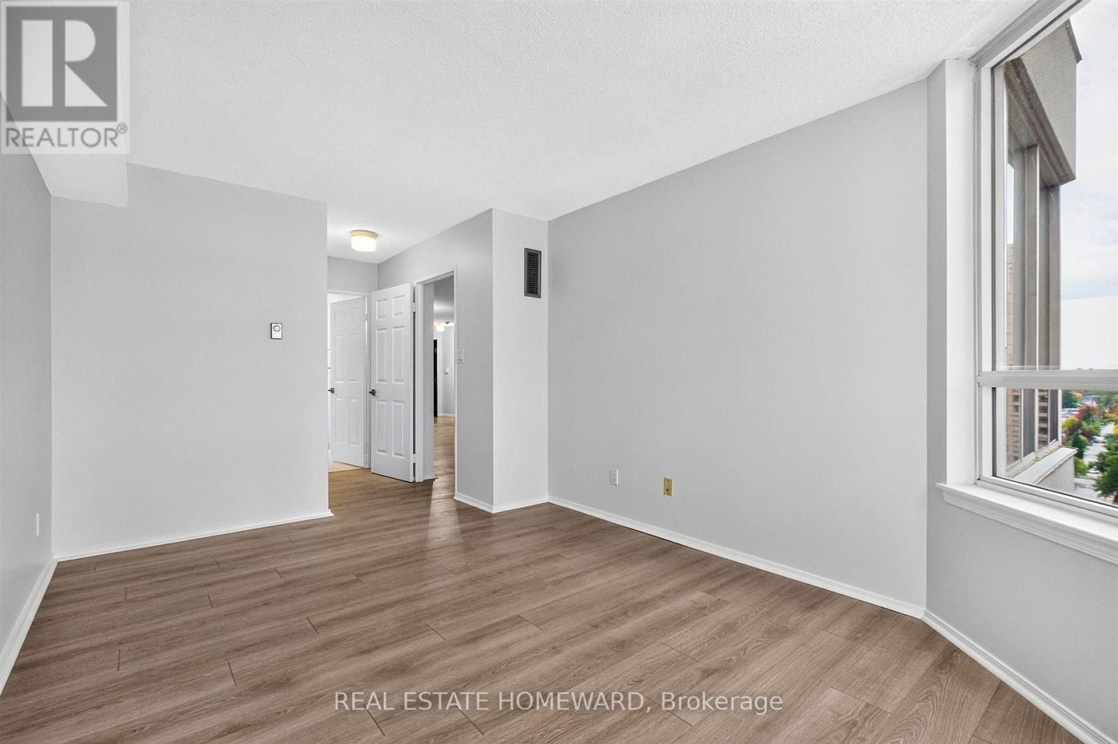 #1803 30 GREENFIELD AVENUE - Image 15