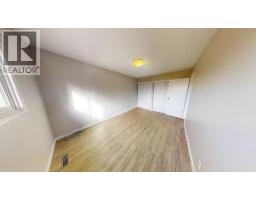 7852 Cedarwood Park, Grande Prairie, AB T8V4R8 Photo 6