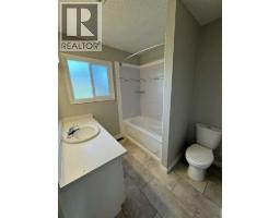 7852 Cedarwood Park, Grande Prairie, AB T8V4R8 Photo 8