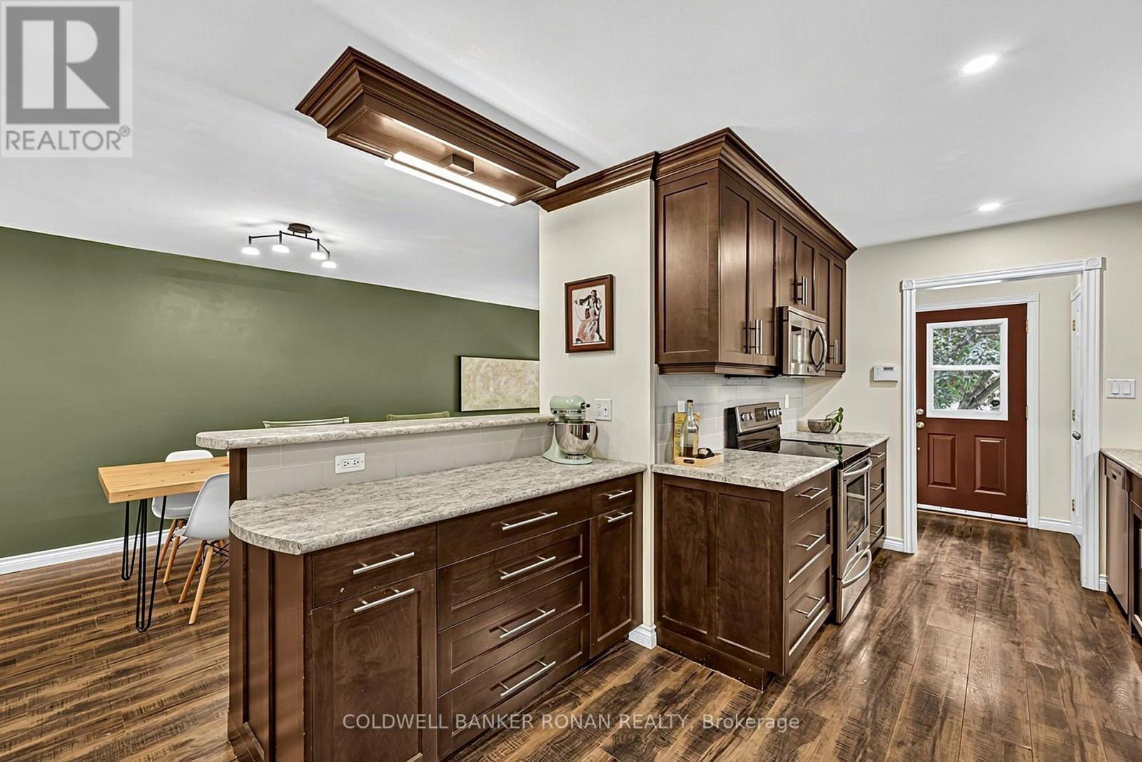 26 SMYTH CRESCENT - Image 14