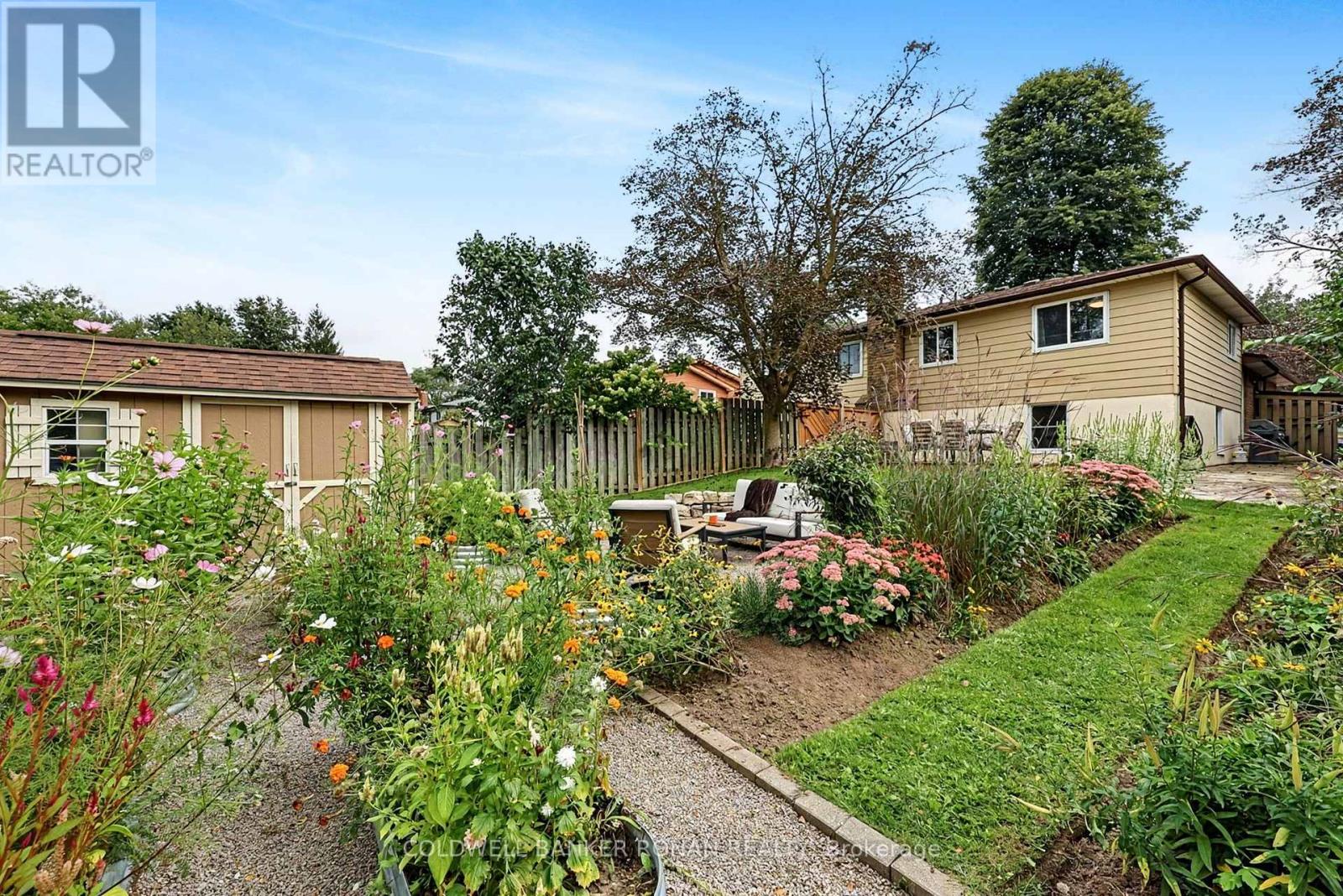 26 SMYTH CRESCENT - 39
