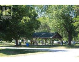 12 Christidis Drive, Georgina, ON L0E1L0 Photo 8
