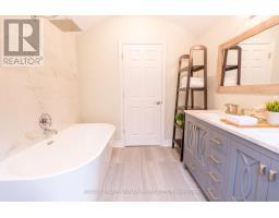 815 Rockaway Road, Georgina, ON L0E1S0 Photo 37
