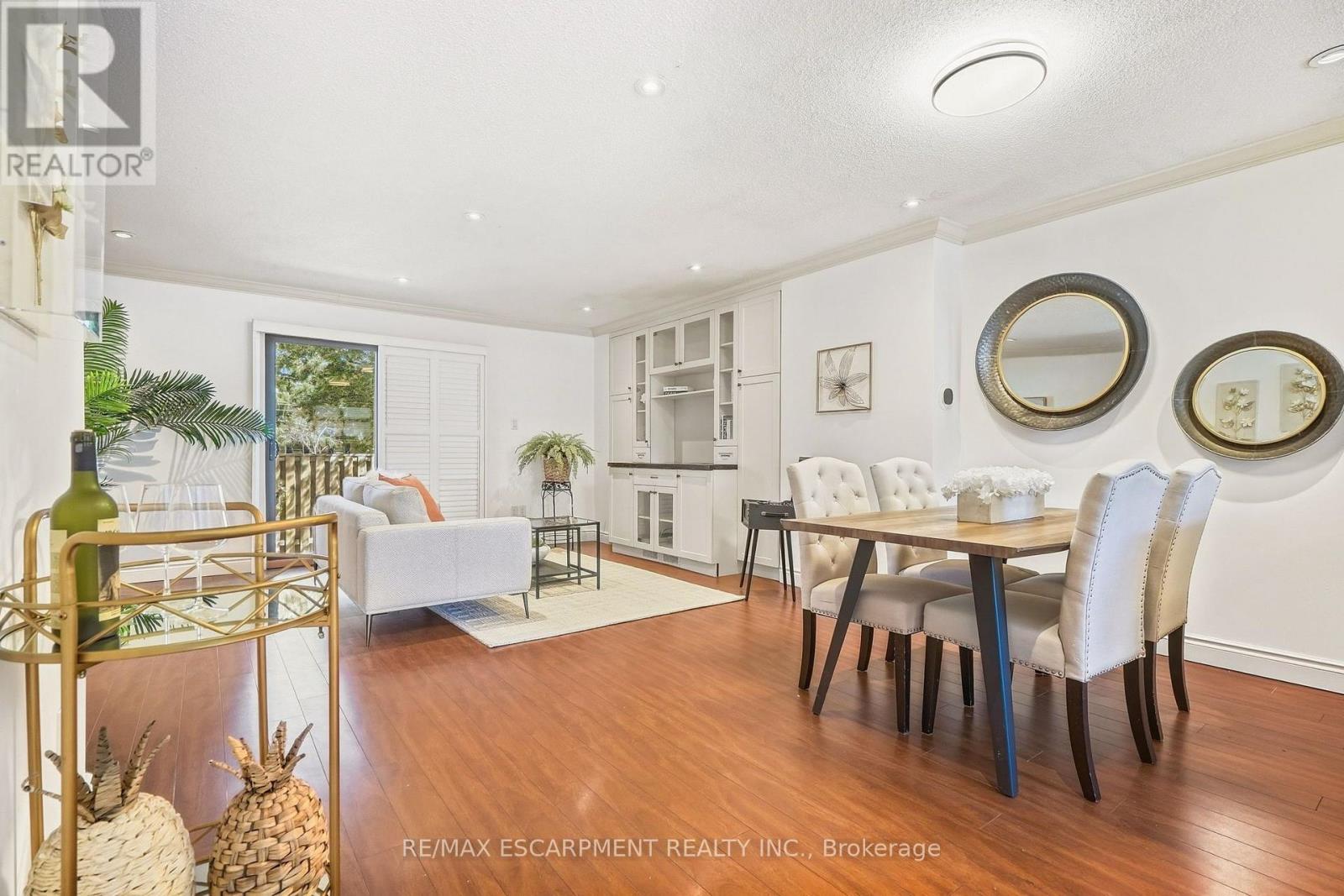 27 - 1518 SIXTH LINE, Oakville (CP College Park)