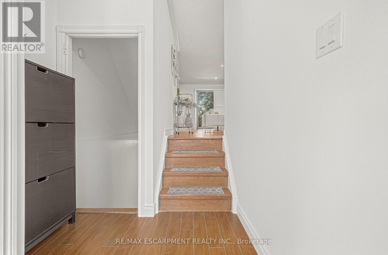 27 - 1518 SIXTH LINE, Oakville (CP College Park) — photo 5