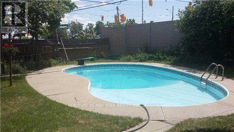 5 BIRCHBANK ROAD, Brampton (Avondale) — photo 2