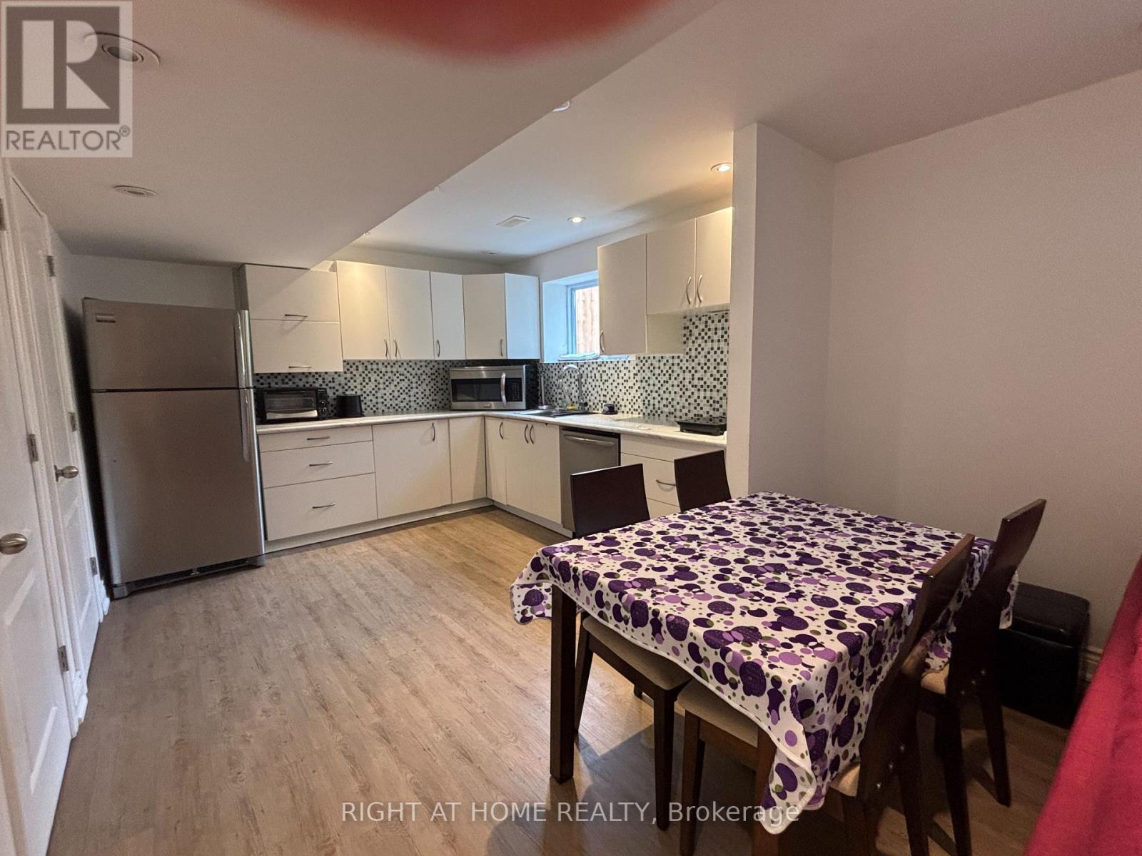 256 Leiterman Drive — photo 7
