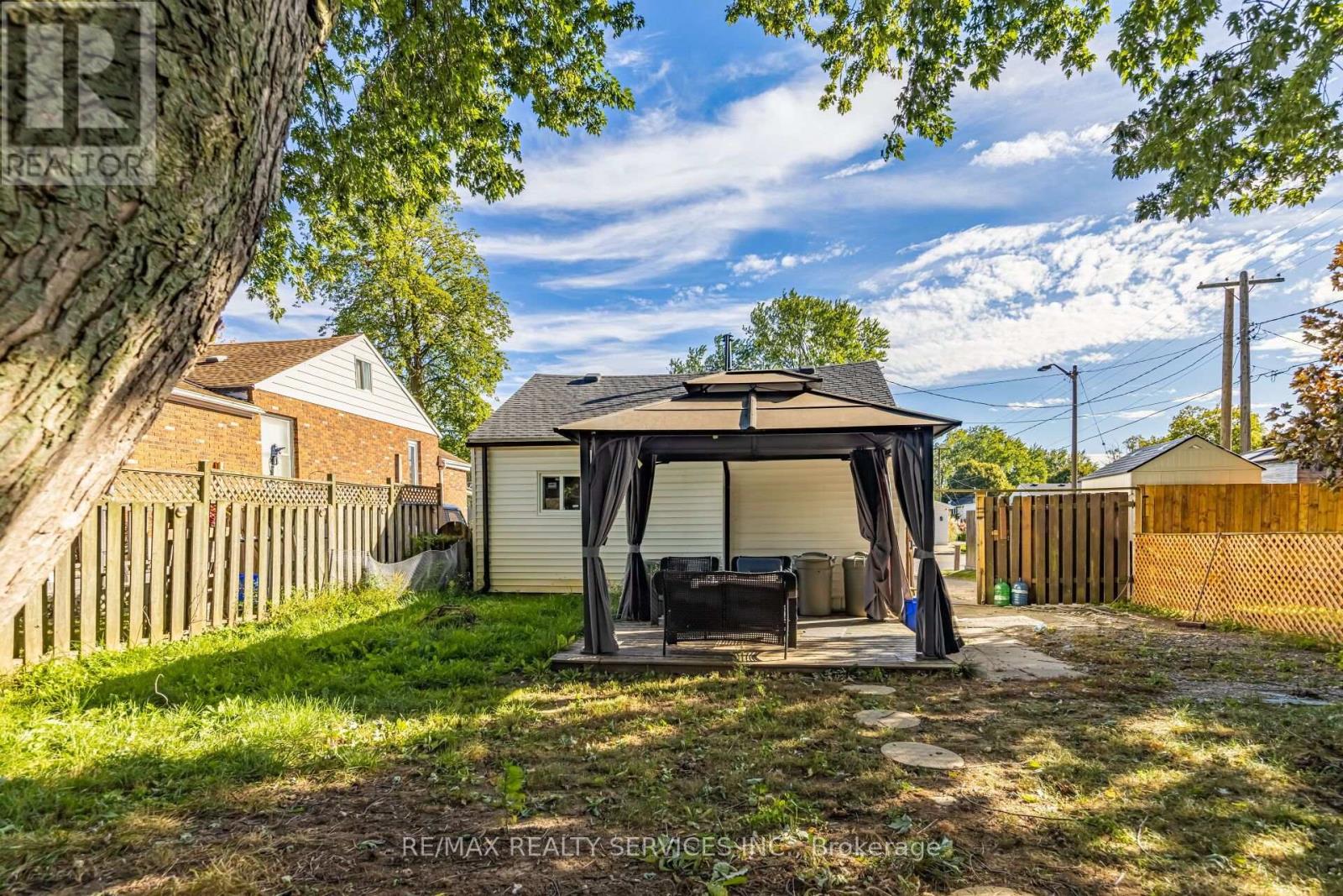 12 AJAX AVENUE - 34