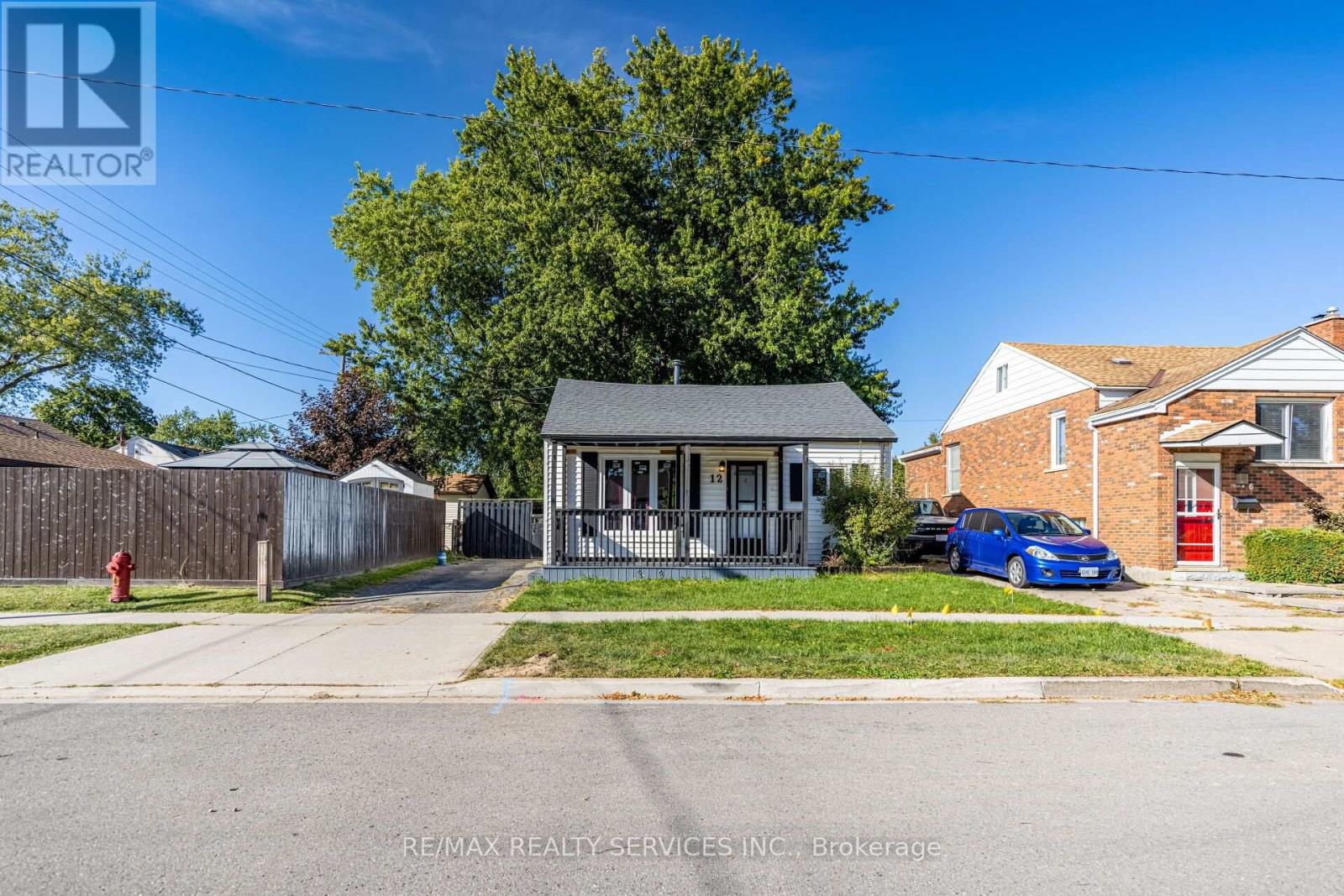 12 AJAX AVENUE - 4