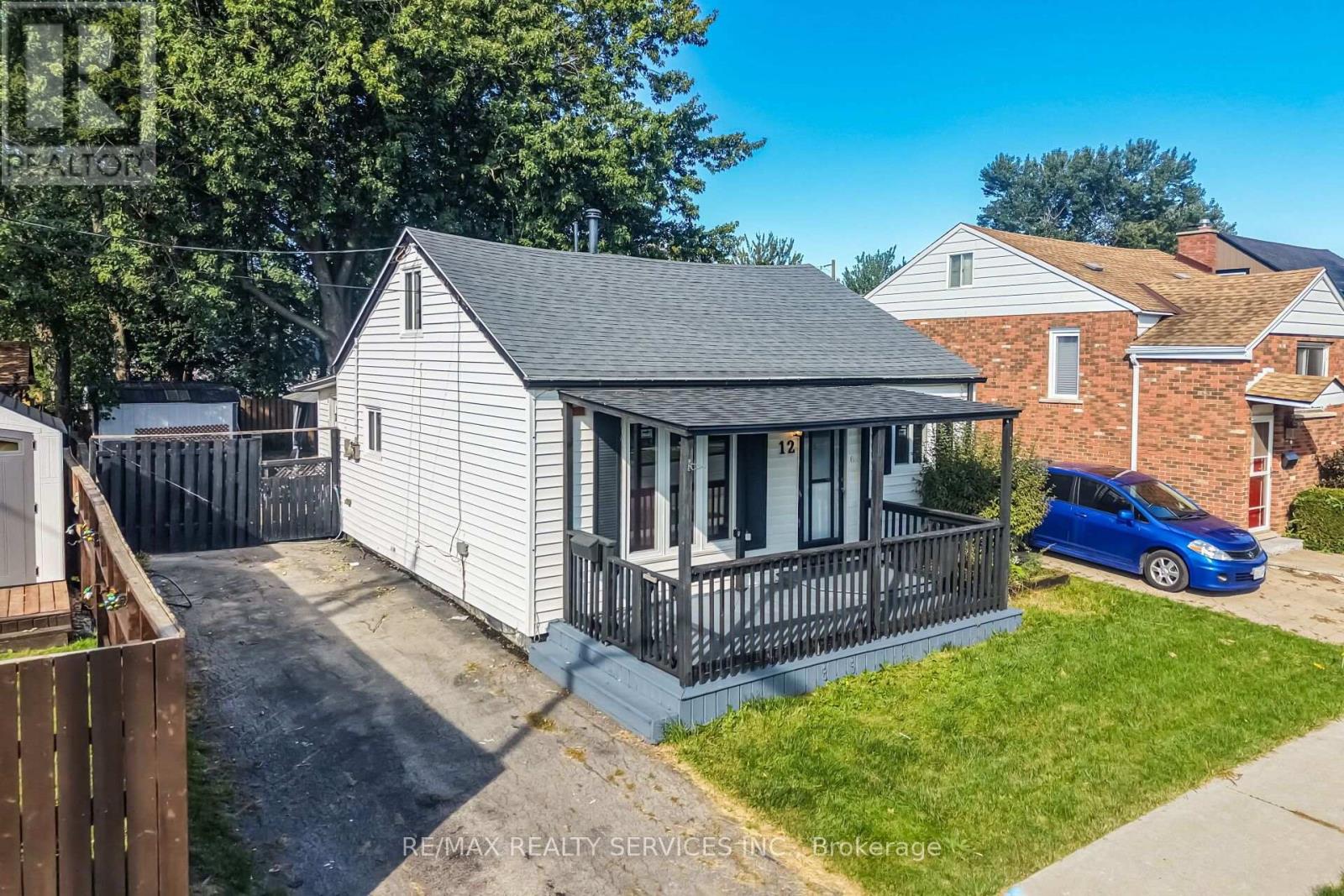 12 AJAX AVENUE - 41