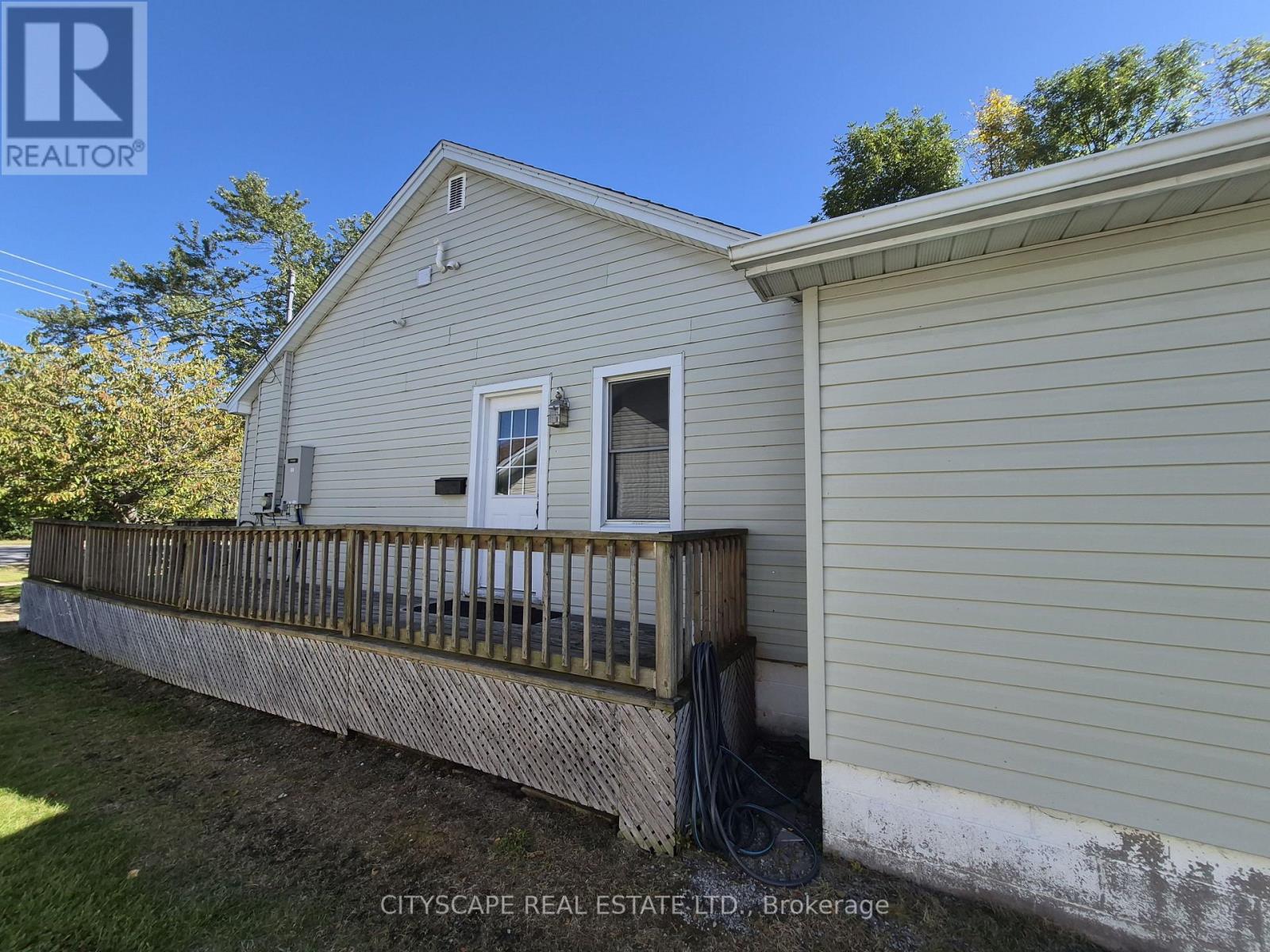725 DOMINION ROAD, Fort Erie (Crescent Park) — photo 3