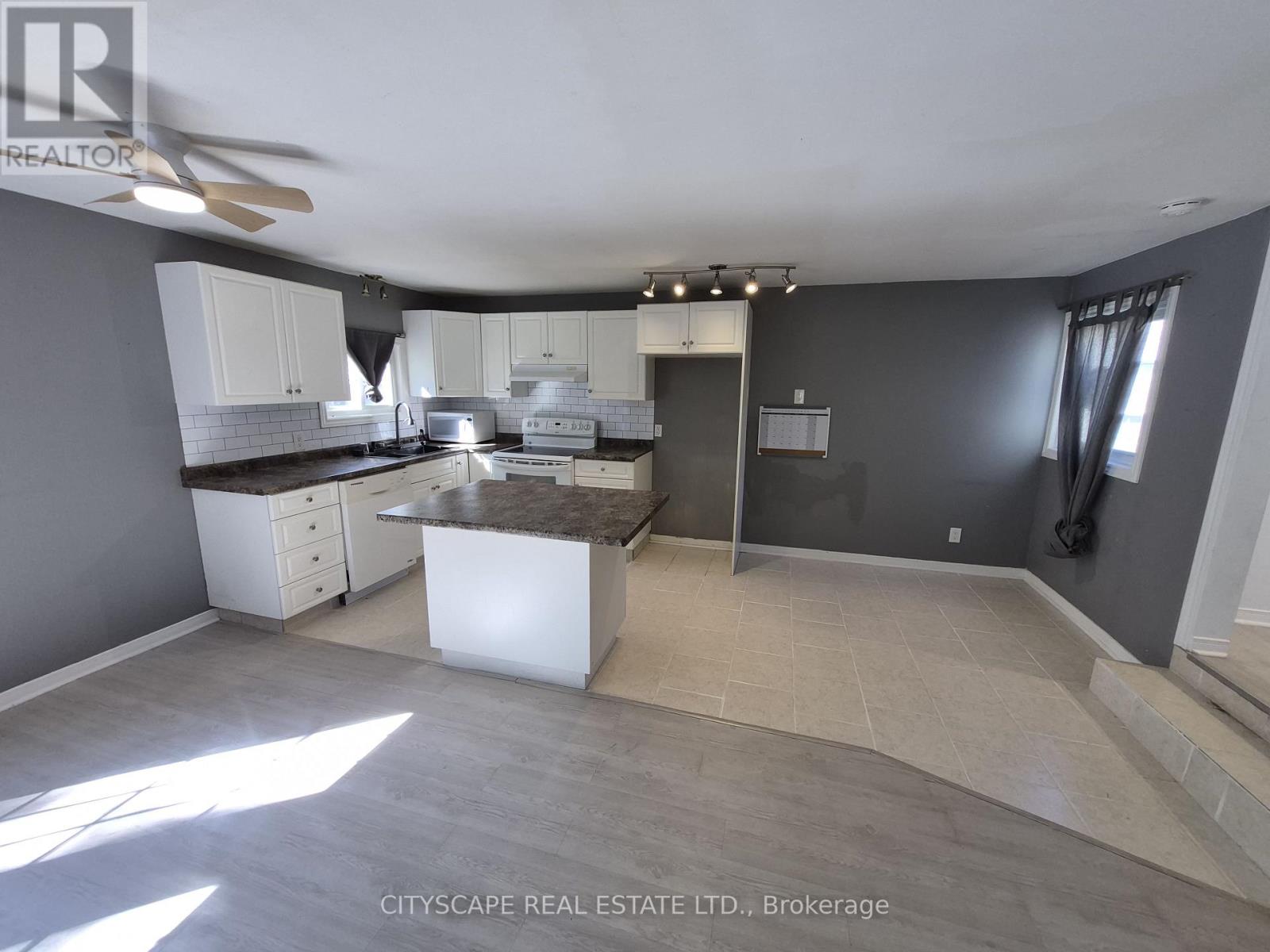 725 DOMINION ROAD, Fort Erie (Crescent Park) — photo 4