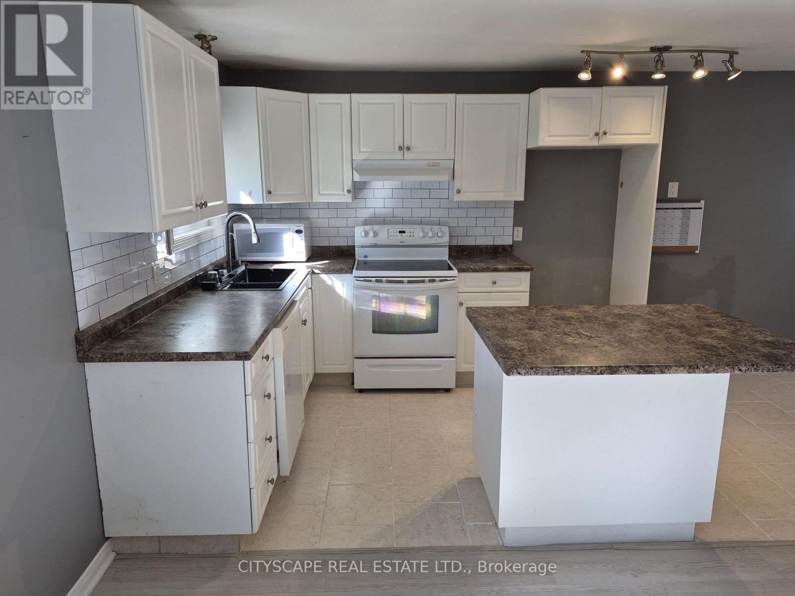 725 DOMINION ROAD, Fort Erie (Crescent Park) — photo 7