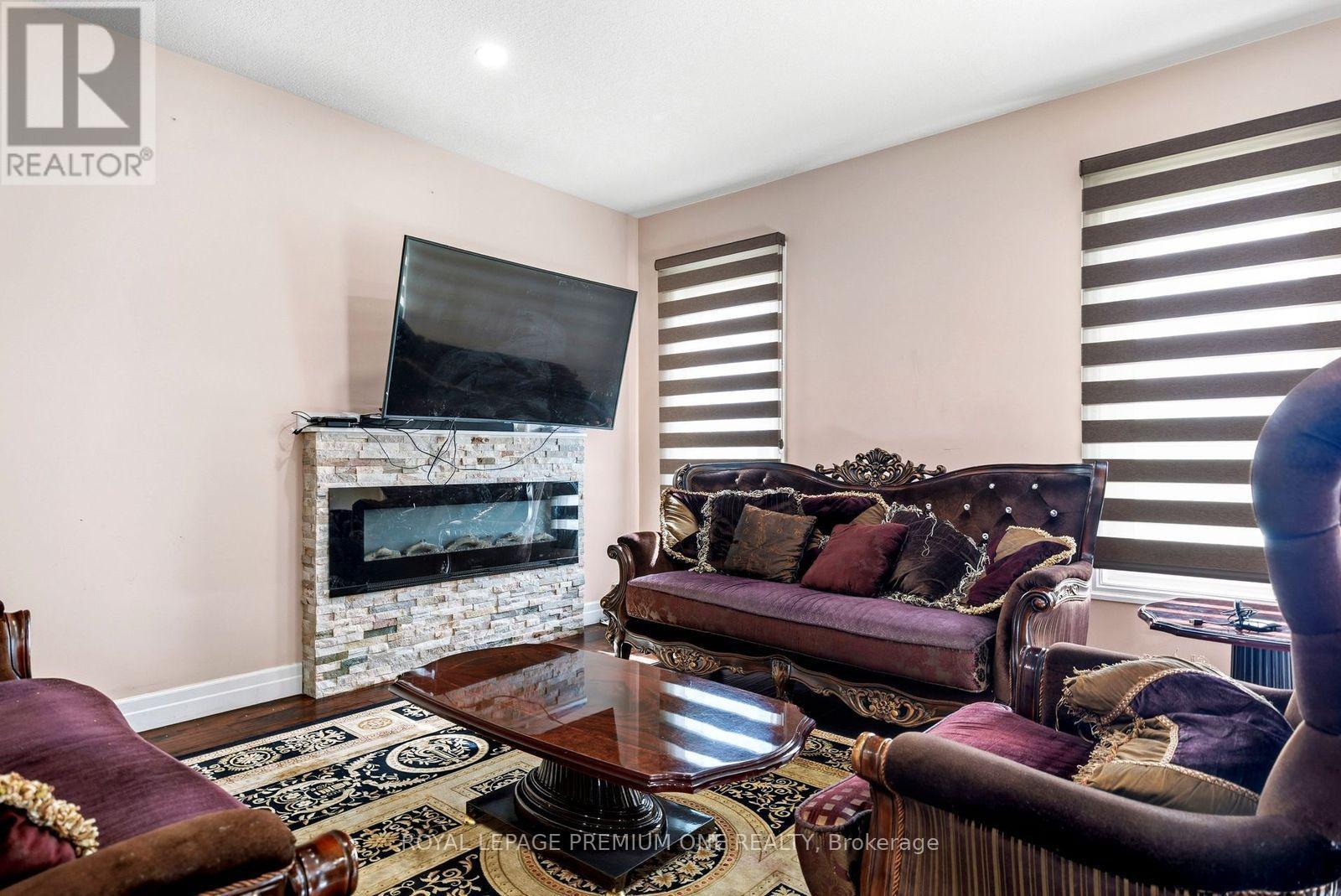 811 CEDARPARK WAY, London North (North D) — photo 11