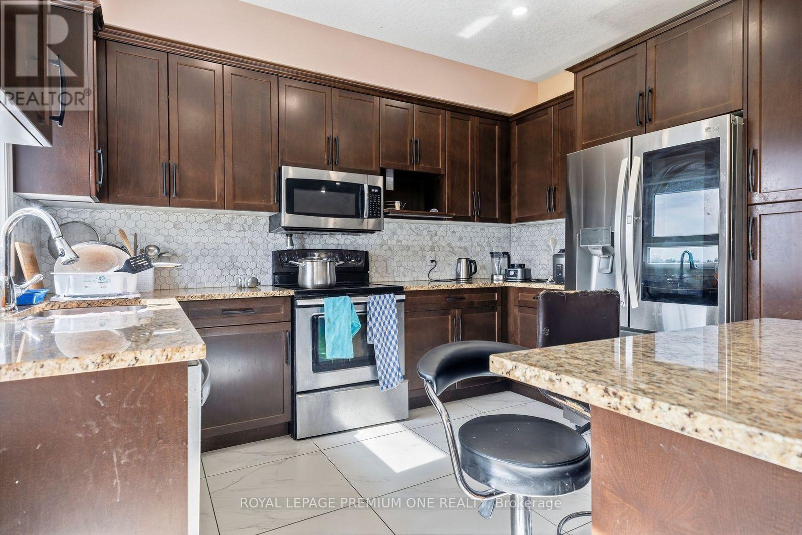 811 Cedarpark Way, London North, ON photo 13