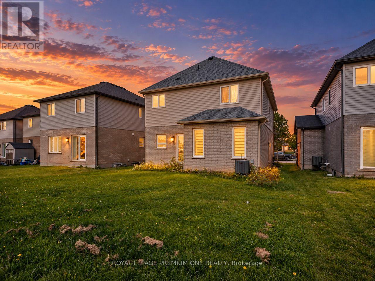 811 CEDARPARK WAY, London North (North D) — photo 2