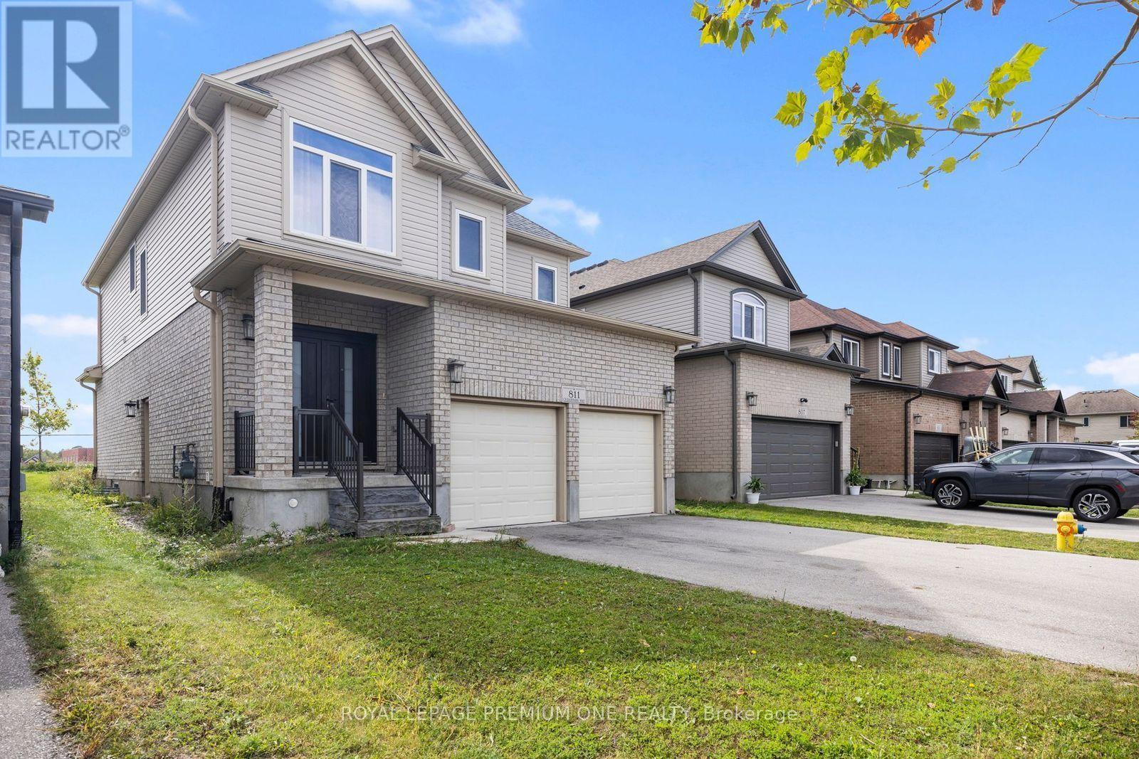 811 CEDARPARK WAY, London North (North D) — photo 3