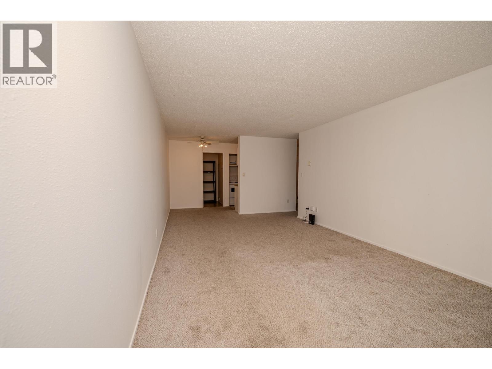 #211 282 N BROADWAY AVENUE - 10