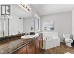 3934 Robin Place E, Regina, SK S4N7P9 Photo 15