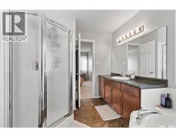 3934 Robin Place E, Regina, SK S4N7P9 Photo 17