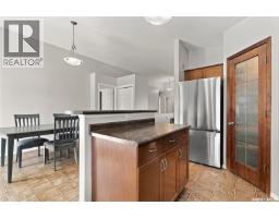 Den - 3934 Robin Place E, Regina, SK S4N7P9 Photo 11