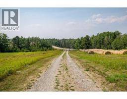 261126 Range Road 33, Rural Rocky View County, AB T4C0G6 Photo 32