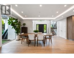 955 Forest Hills Drive, North Vancouver, BC V7R1N4 Photo 6