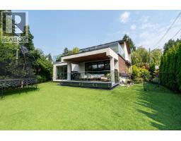 955 Forest Hills Drive, North Vancouver, BC V7R1N4 Photo 15