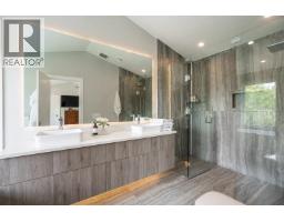 955 Forest Hills Drive, North Vancouver, BC V7R1N4 Photo 22