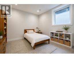 955 Forest Hills Drive, North Vancouver, BC V7R1N4 Photo 38
