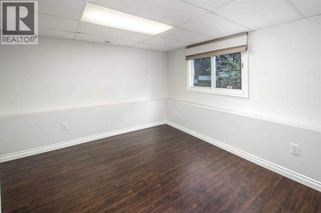 44 Stradwick Way SW - Image 36