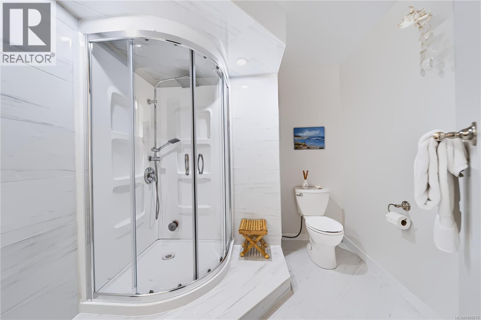 2070 Saras Way - 24