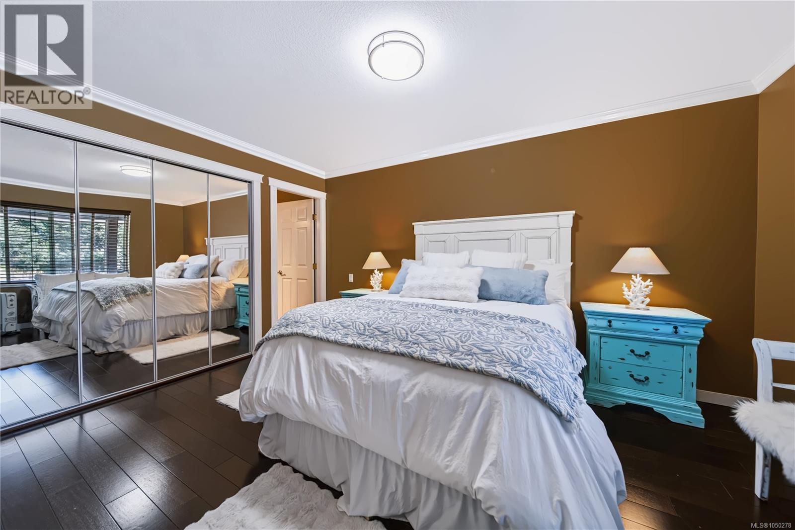 2070 Saras Way - 11