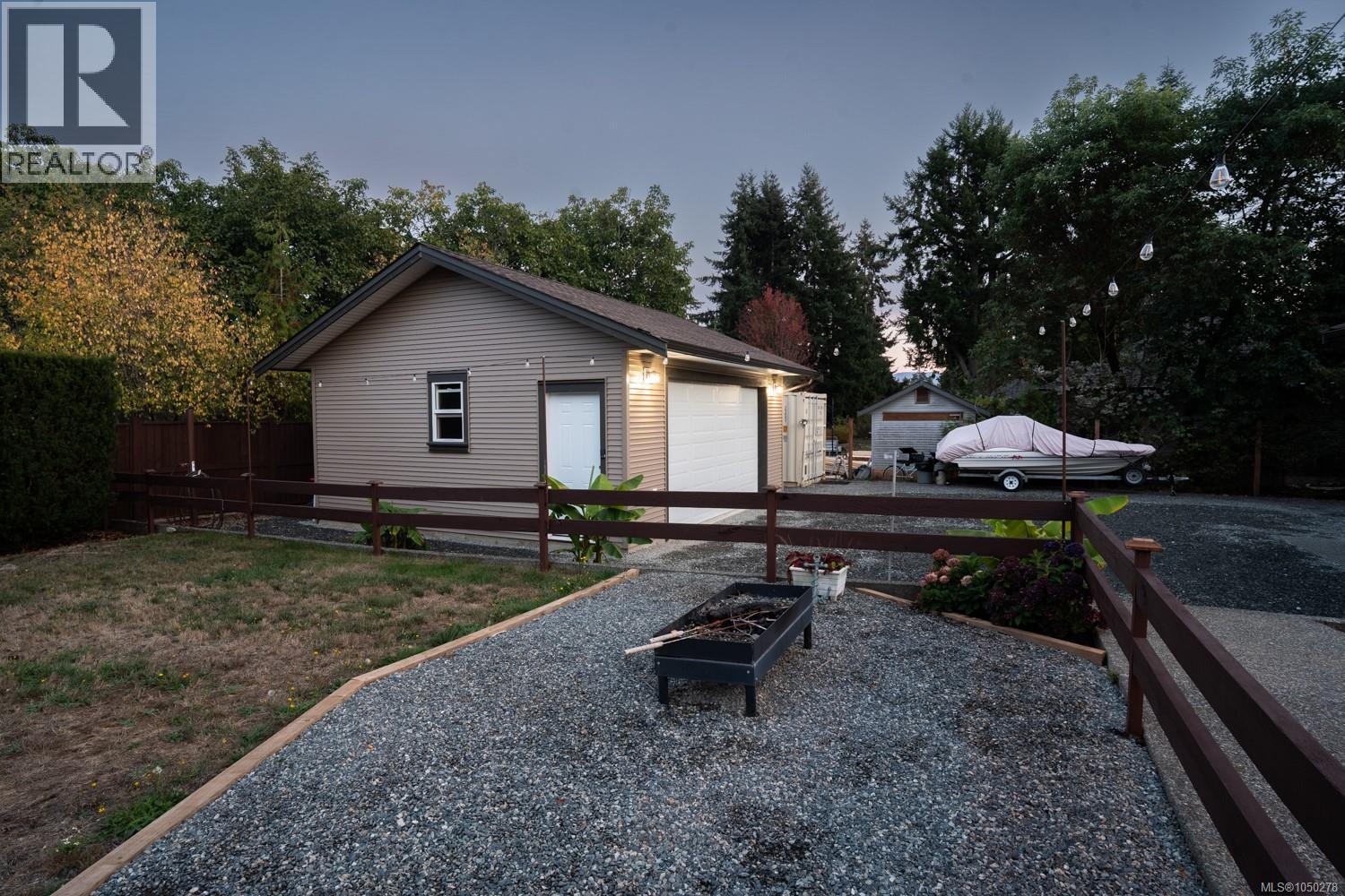 2070 Saras Way - 35