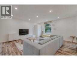 Bedroom - 4035 Fonda Way Se, Calgary, AB T2A5R7 Photo 9