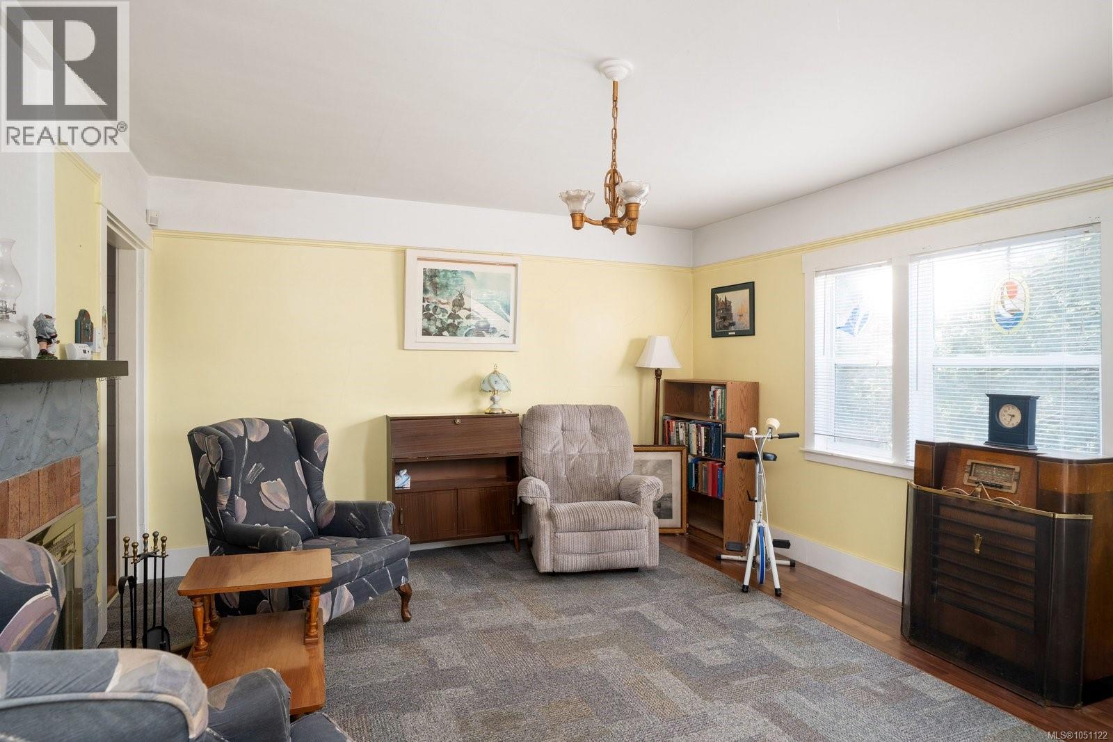 1183 Hillgrove Rd - 14