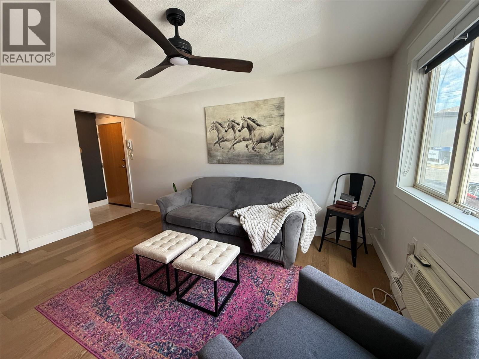 #5 430 4TH Avenue - Image 15