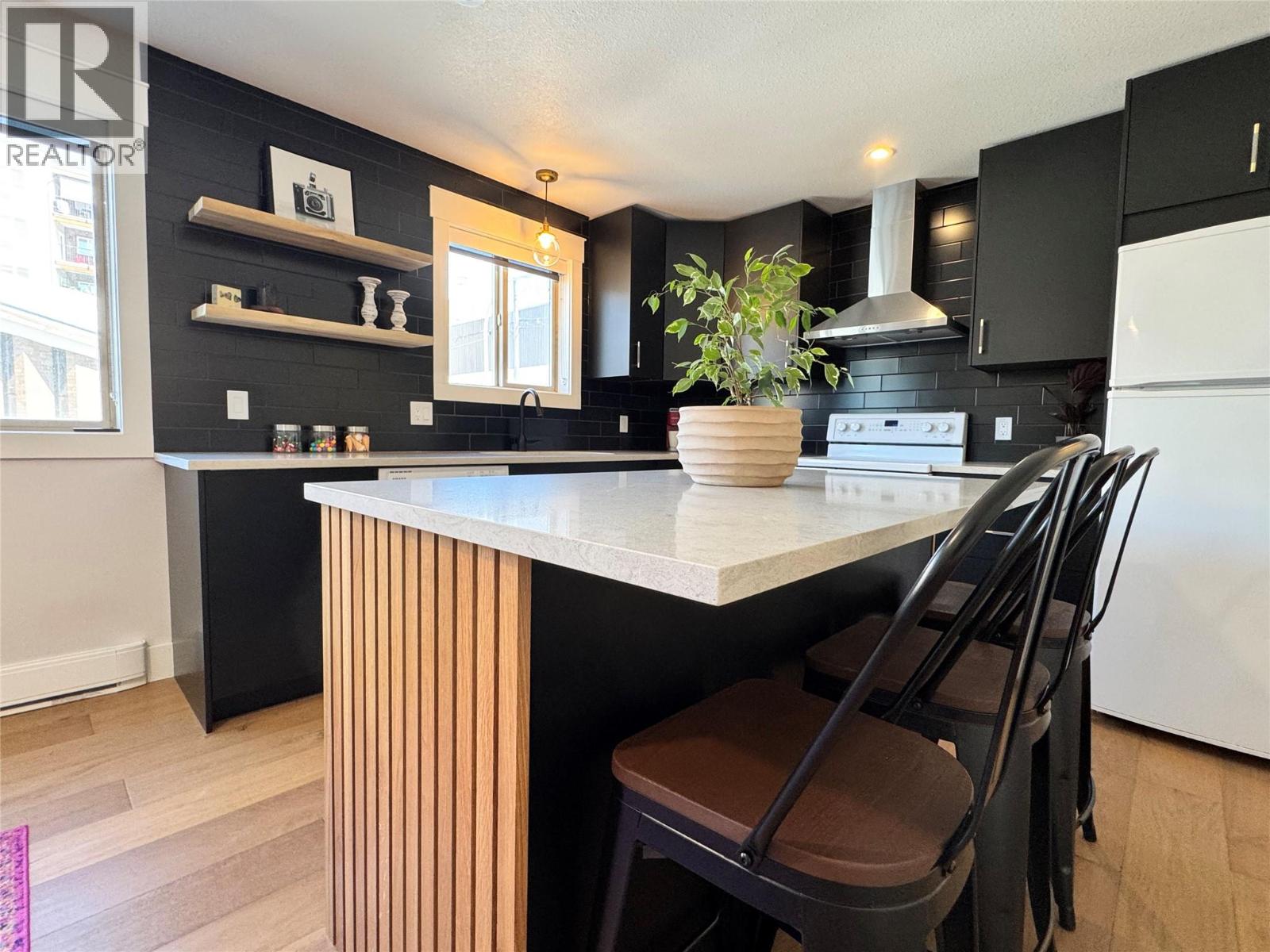 #5 430 4TH Avenue - 1