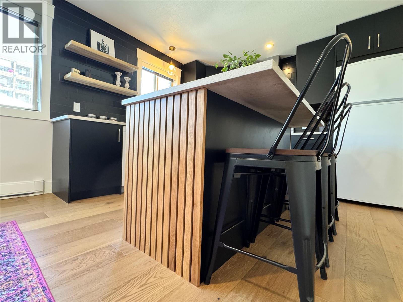 #5 430 4TH Avenue - Image 17