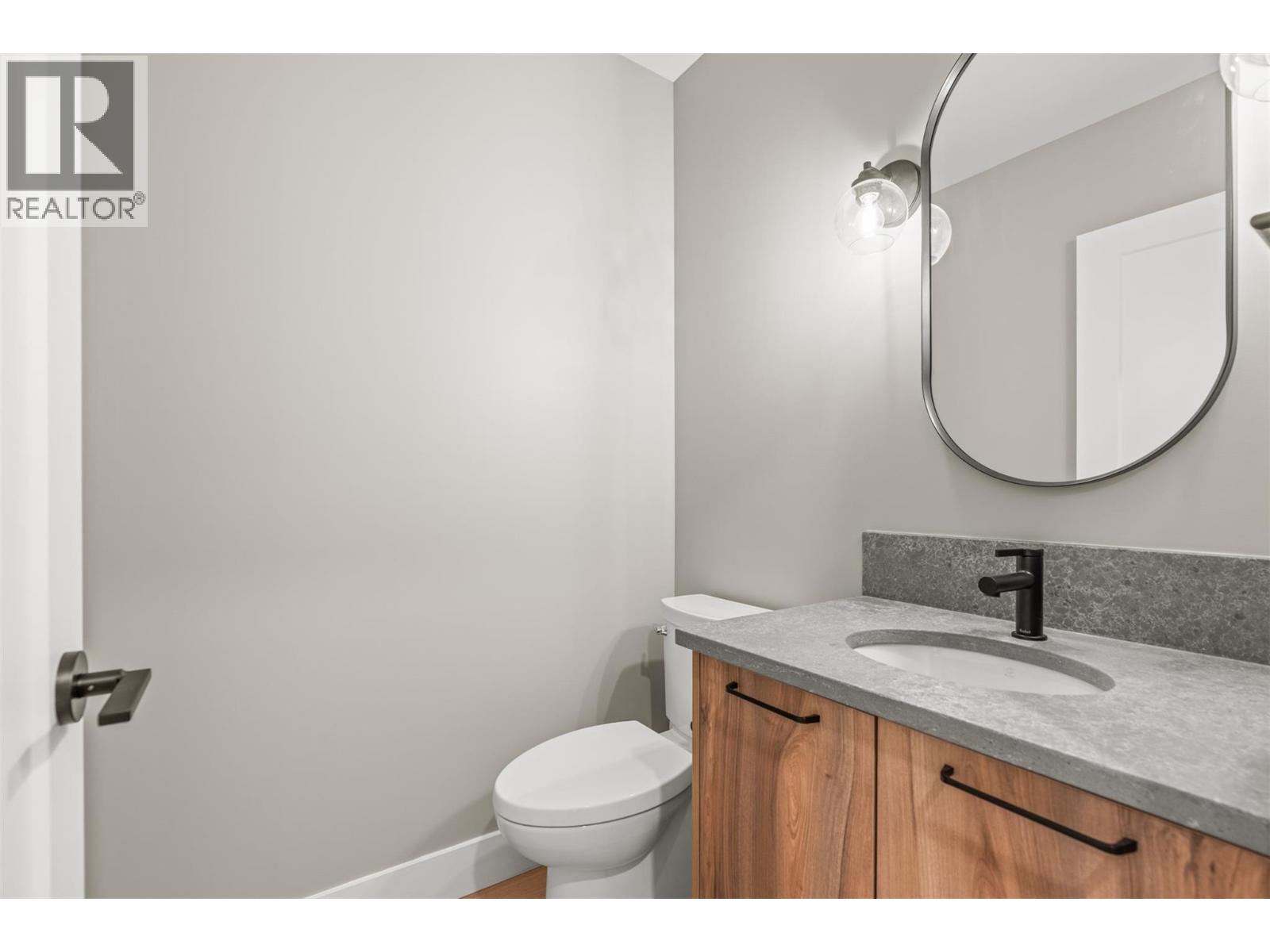 #101 2467 Bradley Drive - Image 26