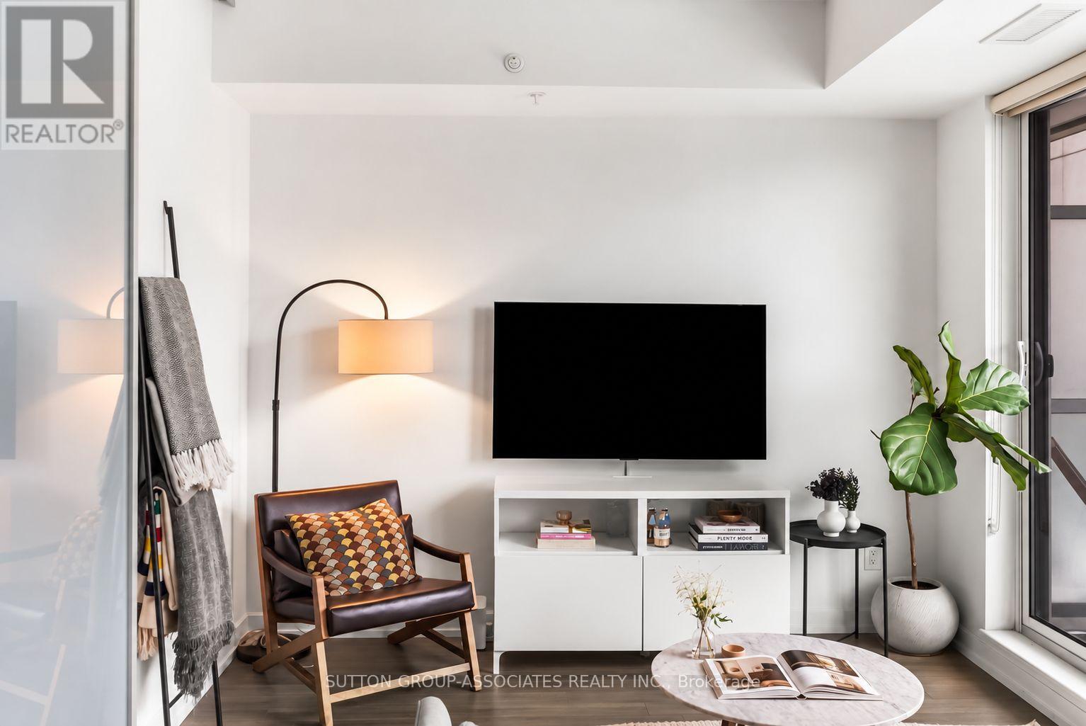 #502 377 MADISON AVENUE - 9