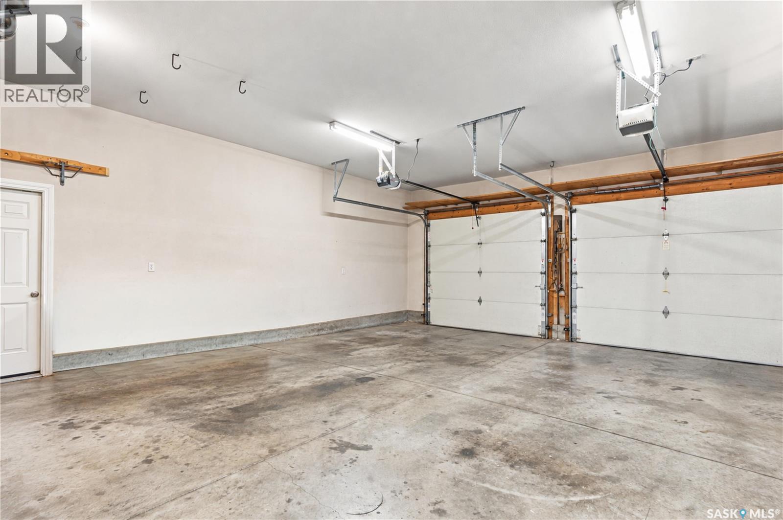 410 Bourgonje COURT, Saskatoon — photo 35