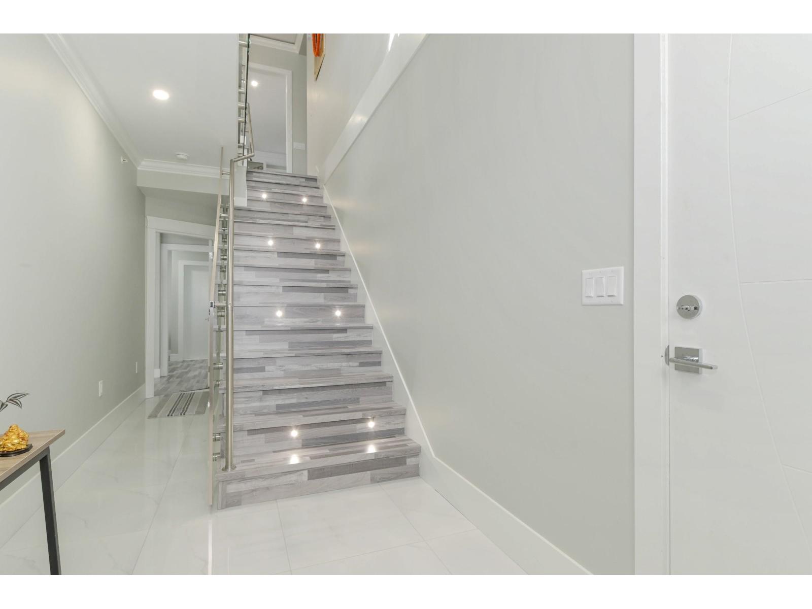 Photo of 34007 BARKER COURT 21