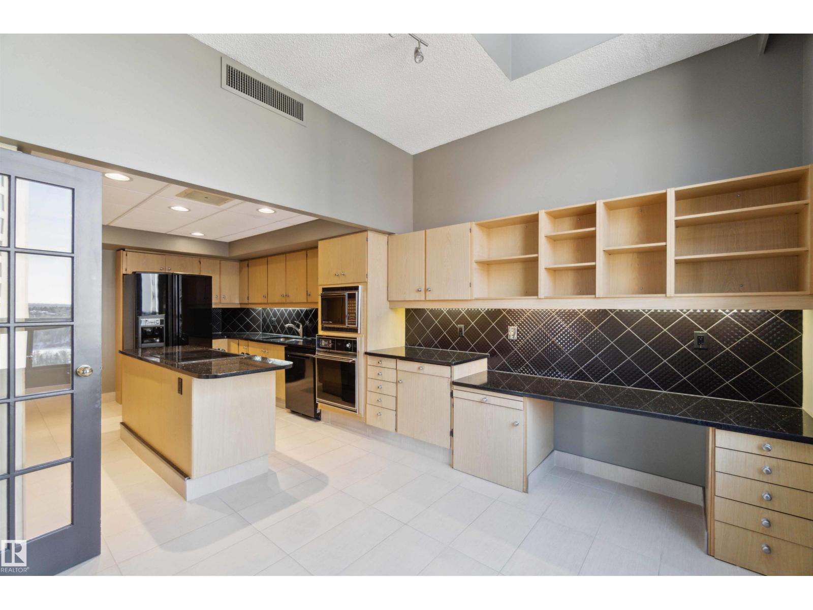 #12A 10050 118 ST NW - 12
