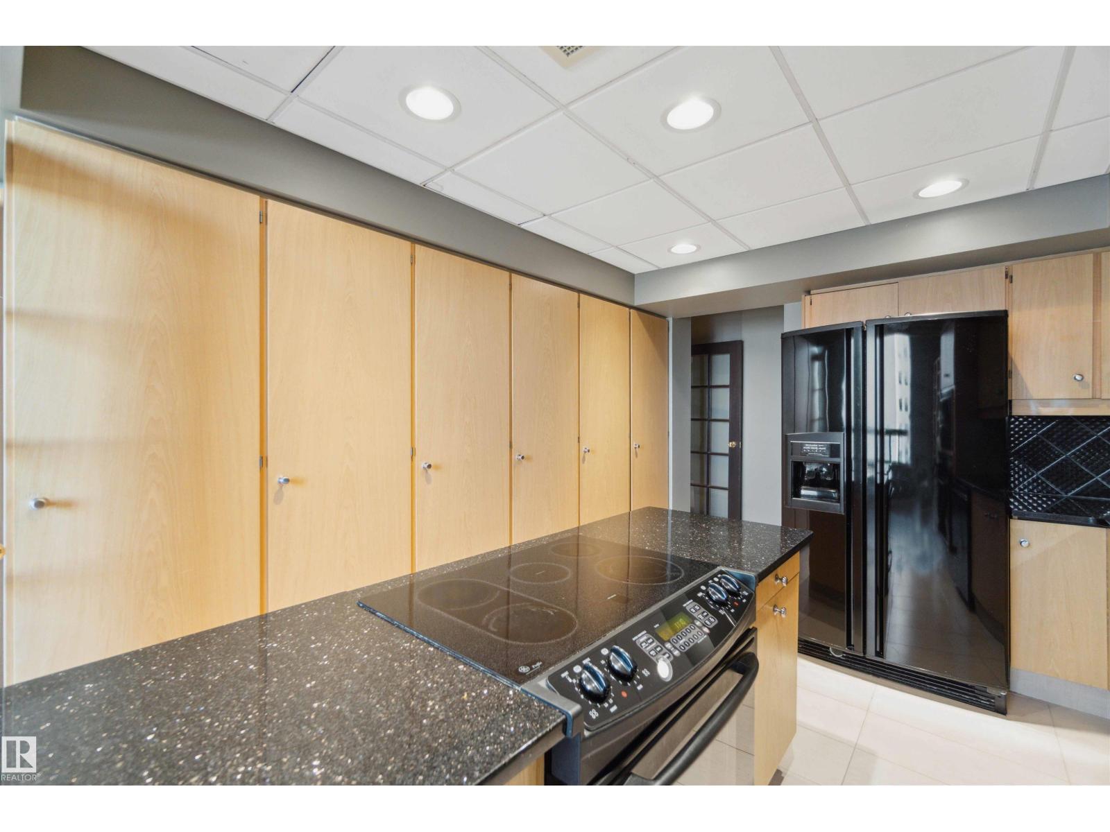 #12A 10050 118 ST NW - 17