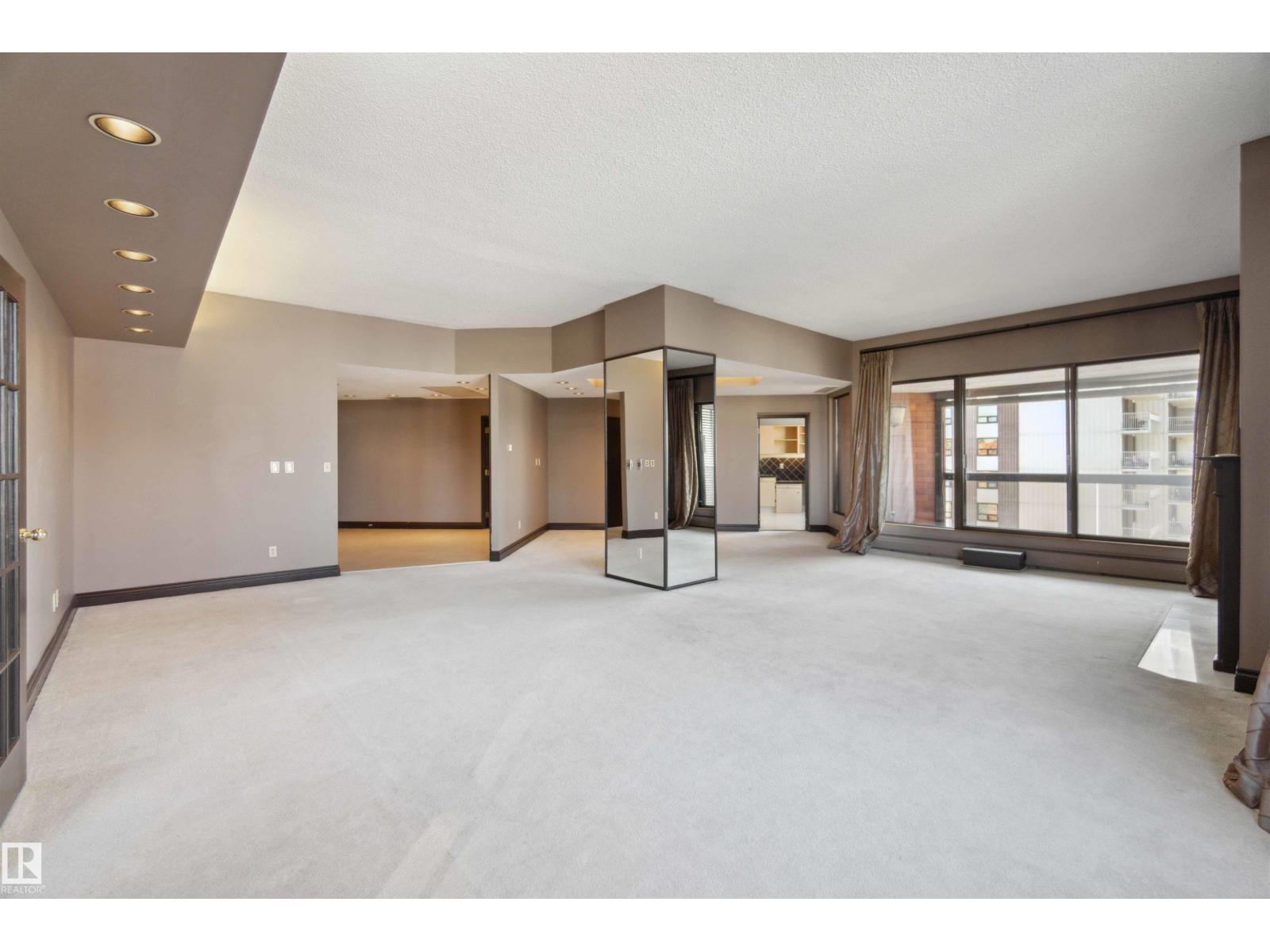 #12A 10050 118 ST NW - 2