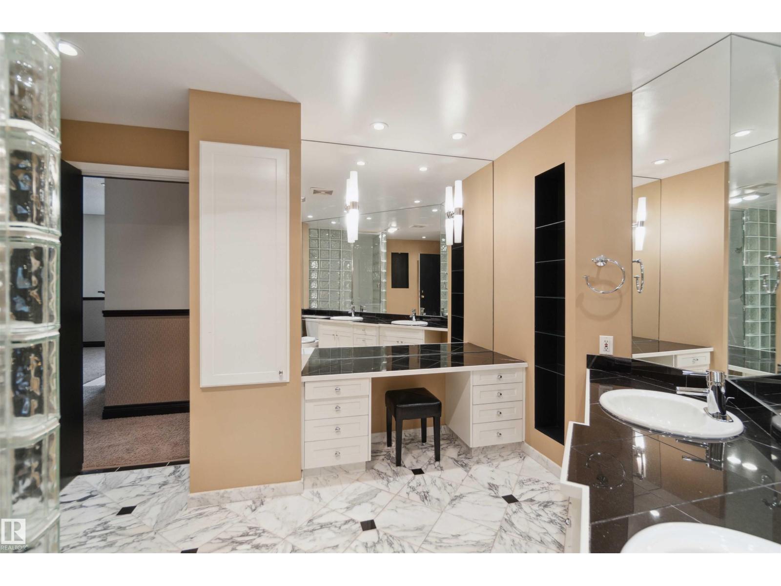 #12A 10050 118 ST NW - Image 22