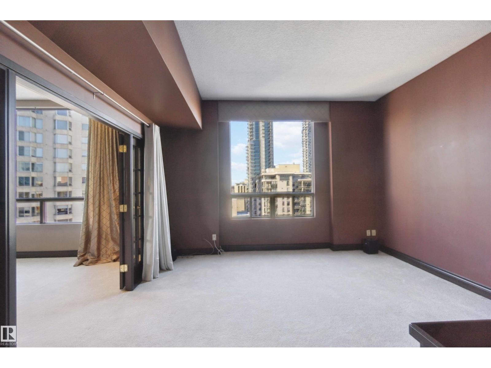 #12A 10050 118 ST NW - Image 36