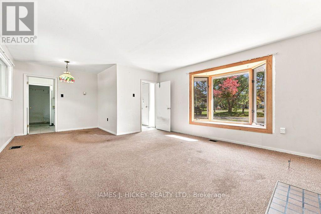 4 SHERIDAN COURT, Deep River — photo 3