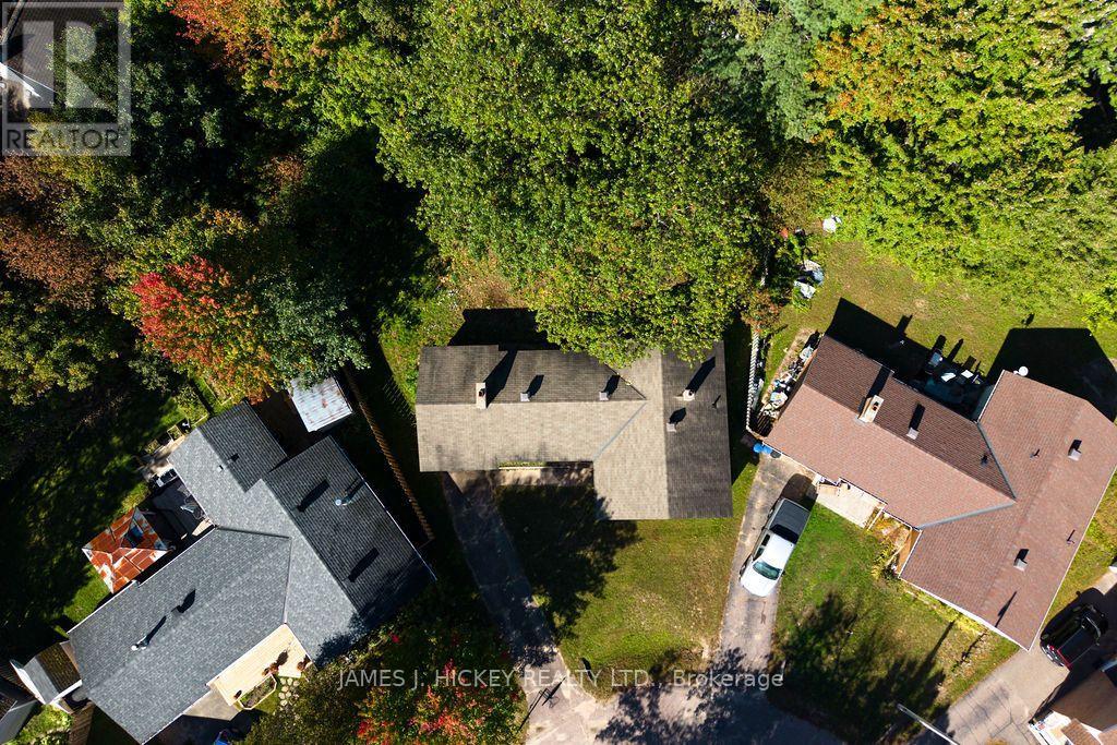 4 SHERIDAN COURT - Image 38